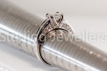 18ct white gold princess cut diamond engagement ring