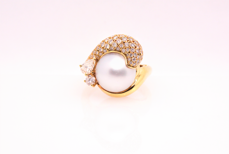 18ct Y/G Pearl and Diamond Ring
