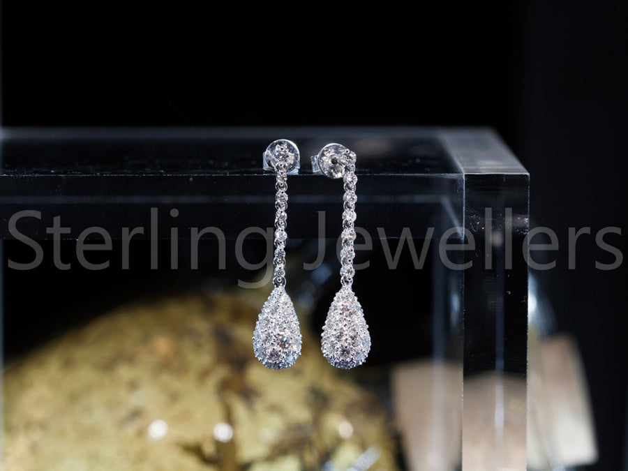 18ct w/g pear shape diamond earrings